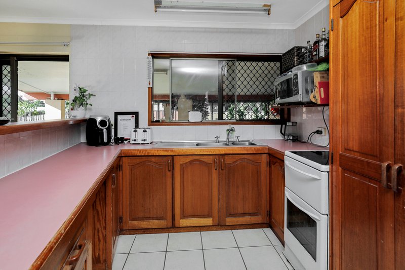 Photo - 27 Kavieng Street, Trinity Beach QLD 4879 - Image 7