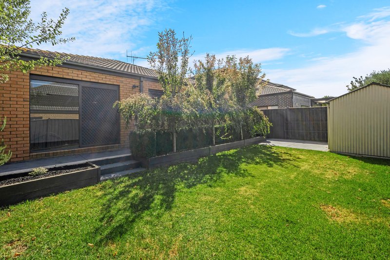 Photo - 27 Keane Crescent, Lalor VIC 3075 - Image 15