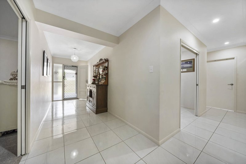 Photo - 27 Kennard Street, Westbrook QLD 4350 - Image 3