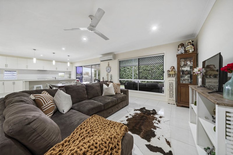 Photo - 27 Kennard Street, Westbrook QLD 4350 - Image 10