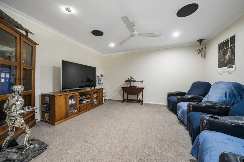 Photo - 27 Kennard Street, Westbrook QLD 4350 - Image 12