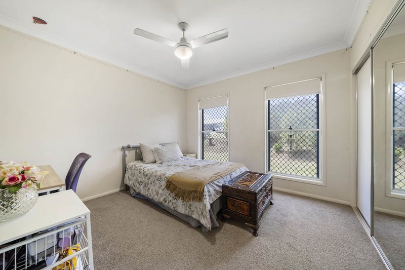 Photo - 27 Kennard Street, Westbrook QLD 4350 - Image 17