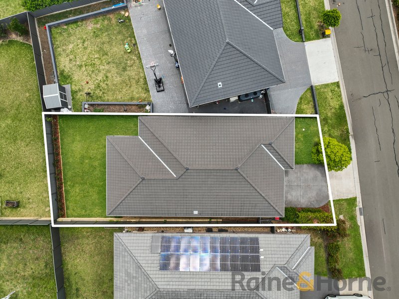 Photo - 27 Kenway Street, Oran Park NSW 2570 - Image 10