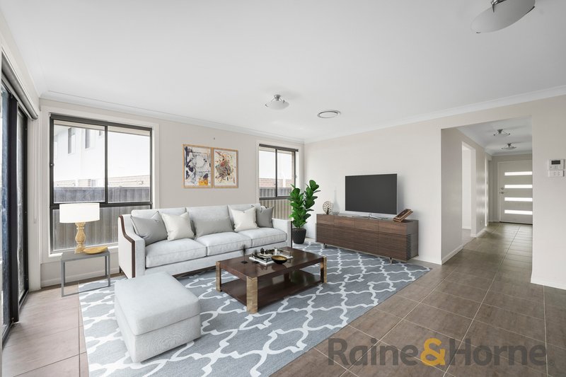 Photo - 27 Kenway Street, Oran Park NSW 2570 - Image 12