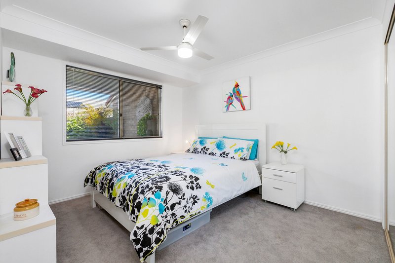 Photo - 2/7 Kildare Drive, Banora Point NSW 2486 - Image 14