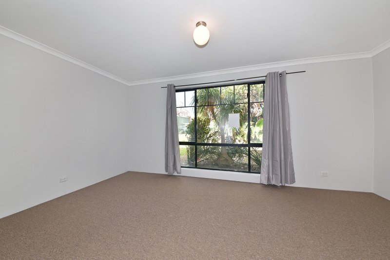 Photo - 27 Kilmarnock Loop, Kinross WA 6028 - Image 5