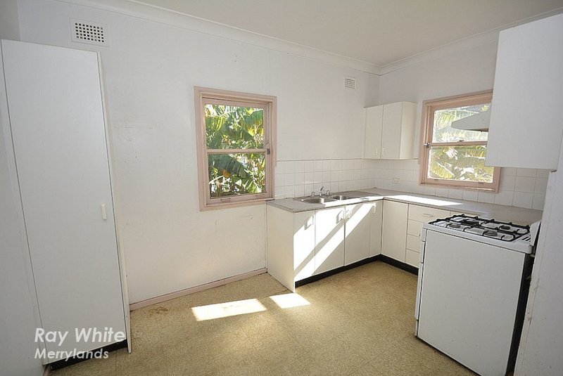 Photo - 27 Kimberley Street, Merrylands NSW 2160 - Image 3