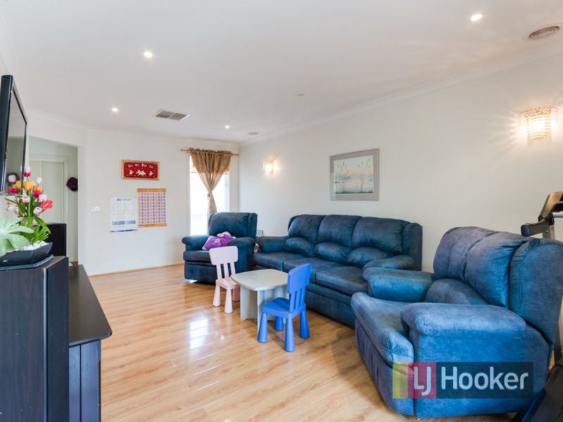 Photo - 2/7 King David Court, Hampton Park VIC 3976 - Image 3