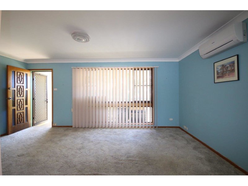 Photo - 27 Kingsford Smith Crescent, Sanctuary Point NSW 2540 - Image 3