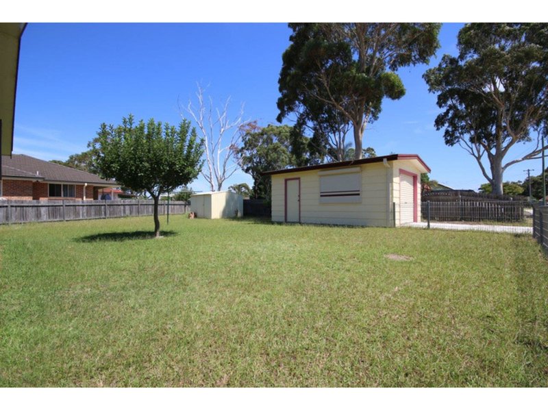 Photo - 27 Kingsford Smith Crescent, Sanctuary Point NSW 2540 - Image 4