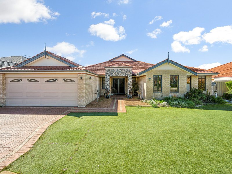 Photo - 27 Kingsland Loop, Canning Vale WA 6155 - Image 1
