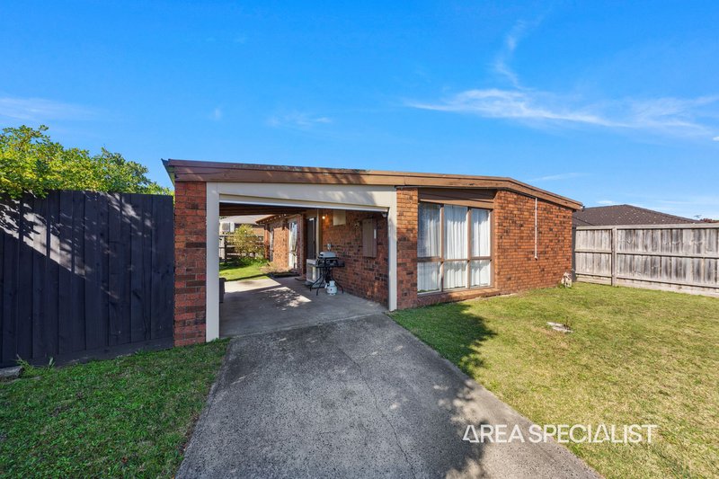 Photo - 27 Kingston Avenue, Pakenham VIC 3810 - Image 11