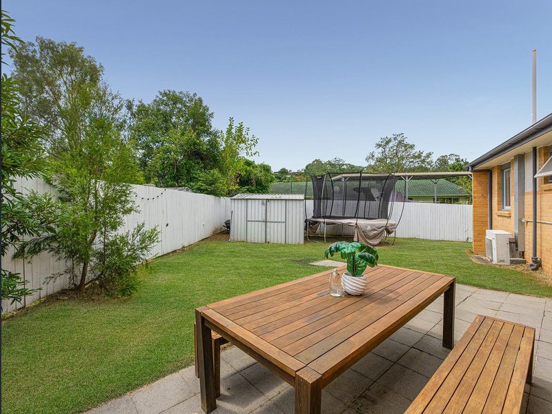 Photo - 27 Kingussie Street, Kenmore QLD 4069 - Image 19