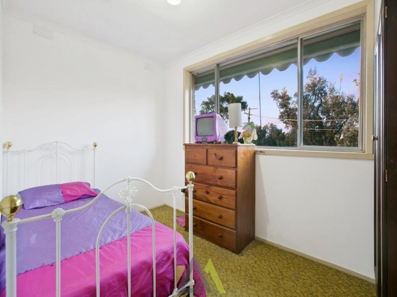 Photo - 27 Kirkwood Avenue, Seaford VIC 3198 - Image 10