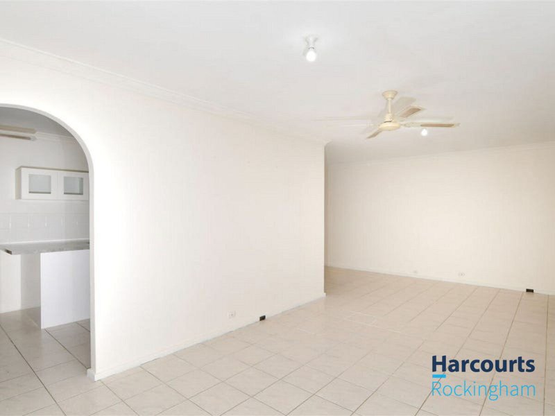 Photo - 27 Knowle Way, Warnbro WA 6169 - Image 3