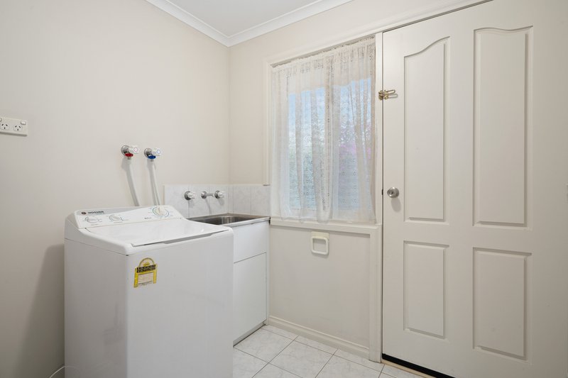 Photo - 2/7 Kookaburra Walk, South Morang VIC 3752 - Image 10