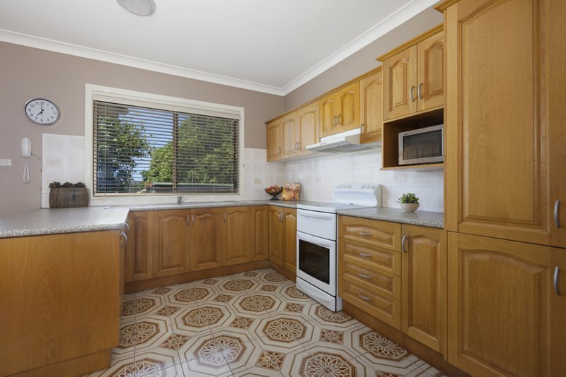 Photo - 27 Lackawanna Street, Cringila NSW 2502 - Image 3