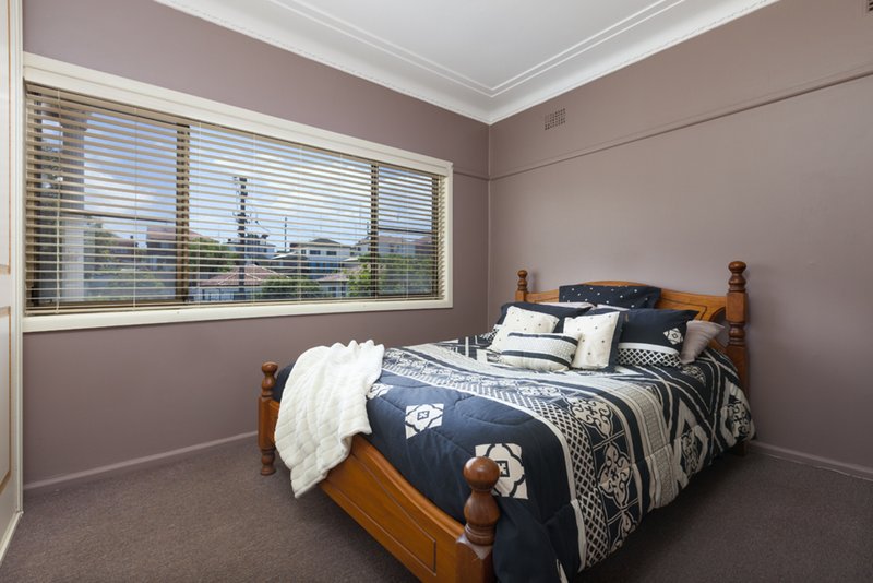 Photo - 27 Lackawanna Street, Cringila NSW 2502 - Image 6