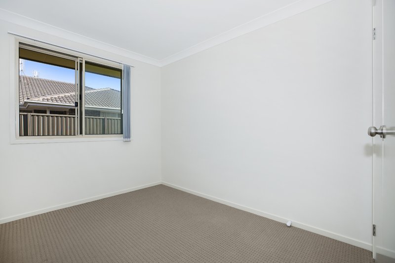 Photo - 27 Lake View Crescent, Raymond Terrace NSW 2324 - Image 8