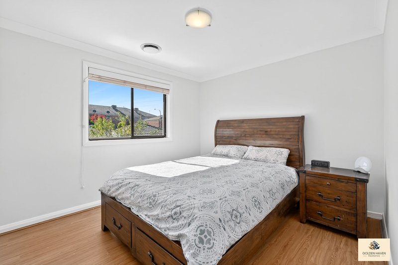 Photo - 27 Lansdown Crescent, Casey ACT 2913 - Image 15
