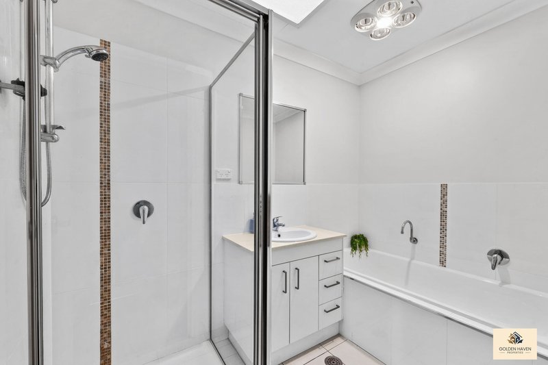 Photo - 27 Lansdown Crescent, Casey ACT 2913 - Image 19