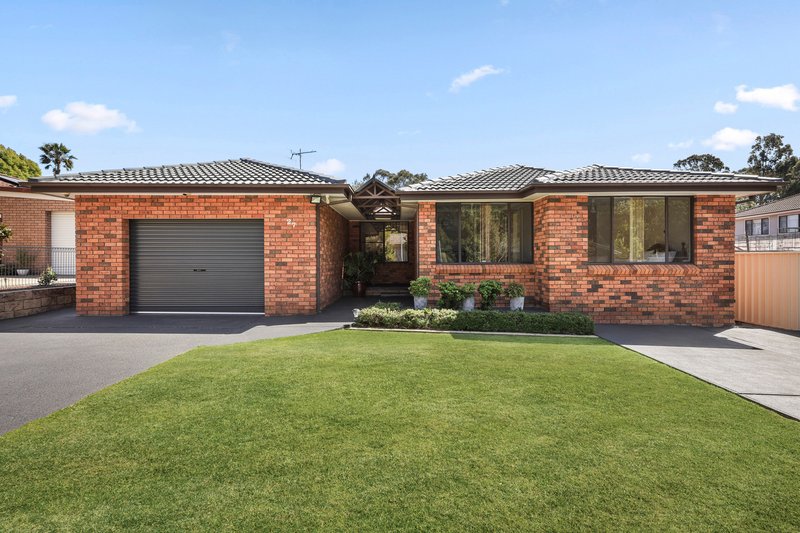 27 Larapinta Crescent, St Helens Park NSW 2560