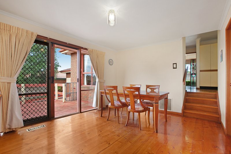 Photo - 27 Larool Avenue, St Helena VIC 3088 - Image 6