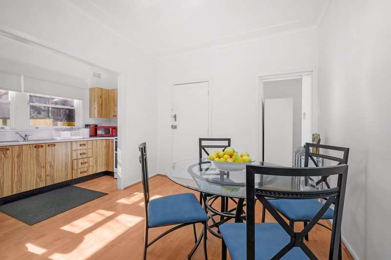 Photo - 27 Leemon Street, Condell Park NSW 2200 - Image 6