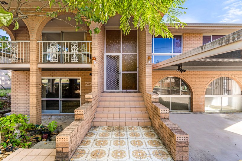 27 Lenore Crescent, Springwood QLD 4127