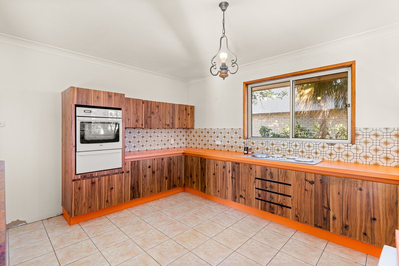 Photo - 27 Lenore Crescent, Springwood QLD 4127 - Image 3