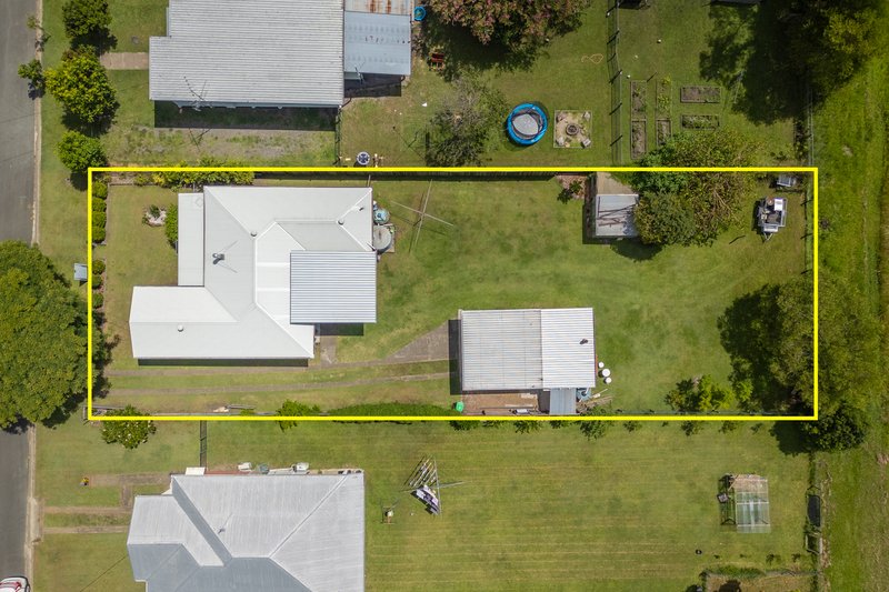 Photo - 27 Leslie Street, Woodford QLD 4514 - Image 22