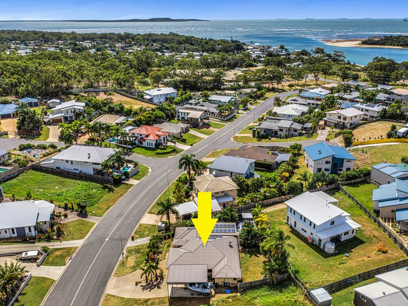 Photo - 27 Lighthouse Drive, Boyne Island QLD 4680 - Image 18