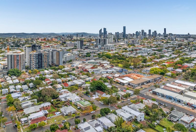 Photo - 2/7 Line Street, Woolloongabba QLD 4102 - Image 8