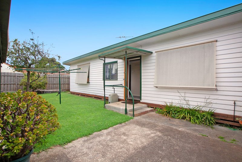 Photo - 27 Liston Avenue, Reservoir VIC 3073 - Image 15