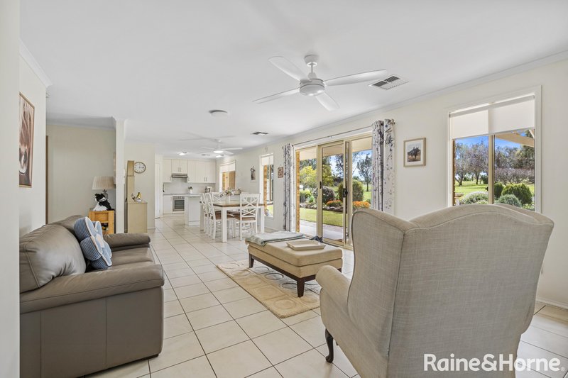 Photo - 27 Lockaba Drive, Strathalbyn SA 5255 - Image 4