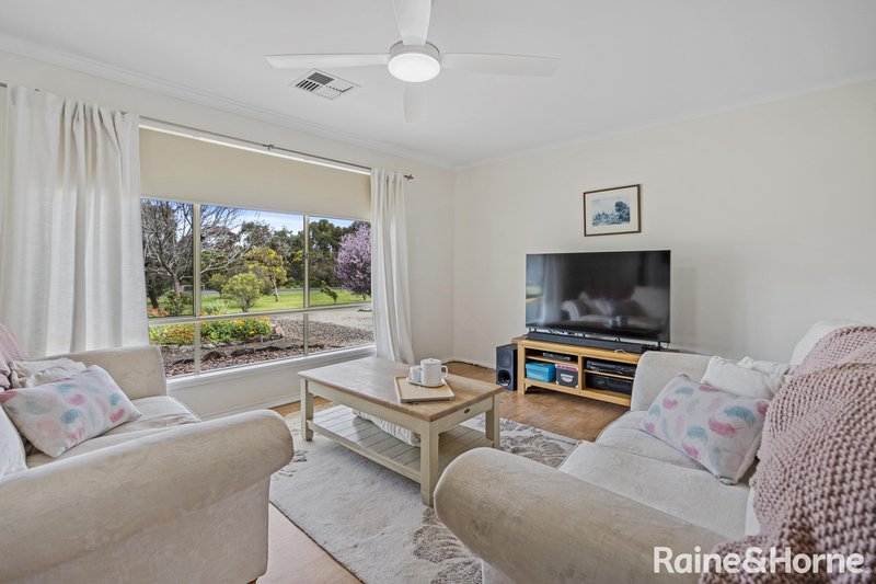 Photo - 27 Lockaba Drive, Strathalbyn SA 5255 - Image 8