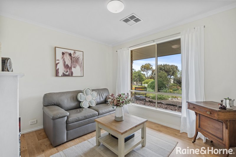 Photo - 27 Lockaba Drive, Strathalbyn SA 5255 - Image 9