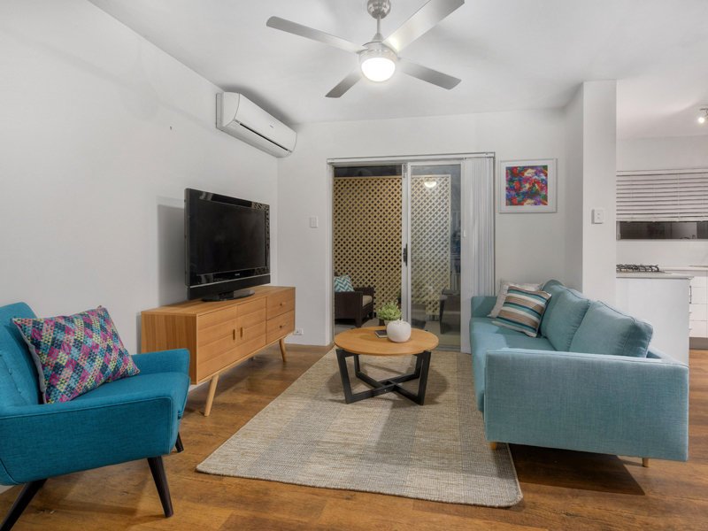 Photo - 2/7 Lomond Terrace, East Brisbane QLD 4169 - Image 3