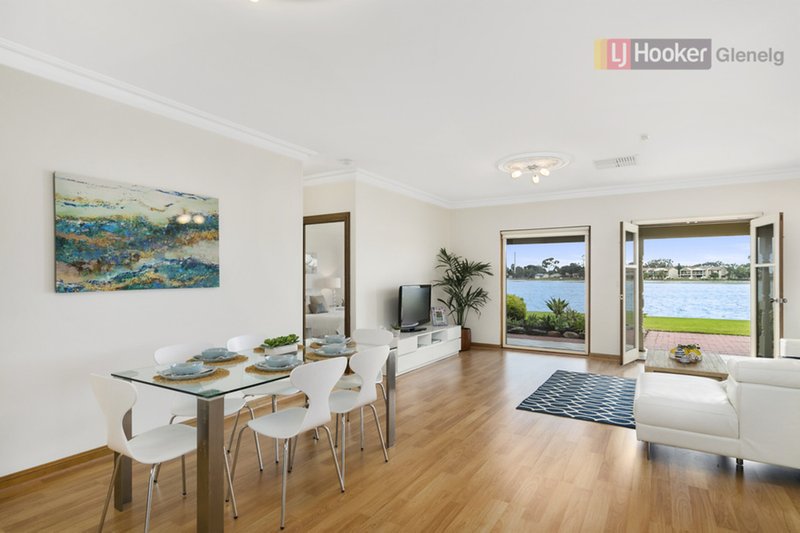 Photo - 27 Lord Hobart Way, West Lakes SA 5021 - Image 4