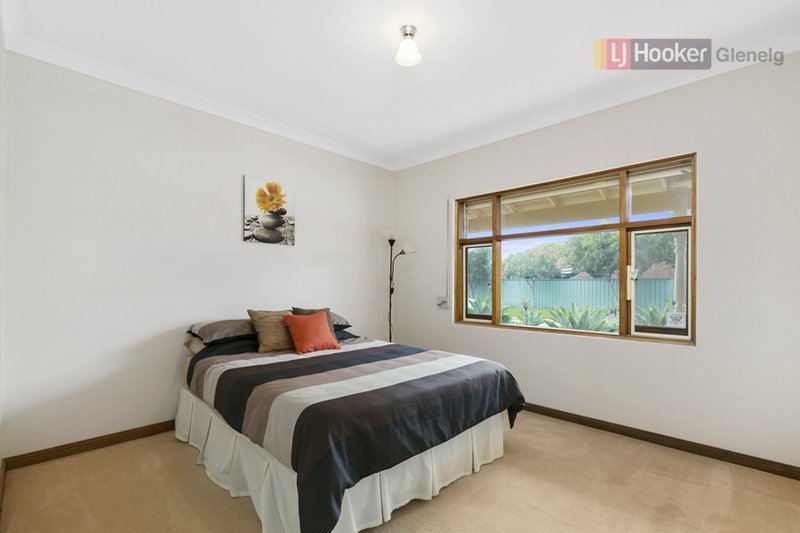 Photo - 27 Lord Hobart Way, West Lakes SA 5021 - Image 11