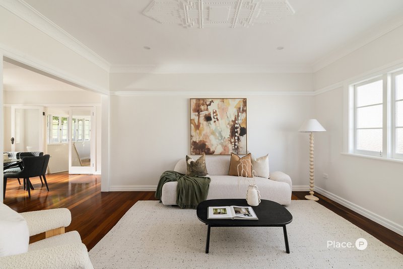 Photo - 27 Love Street, Holland Park QLD 4121 - Image 2