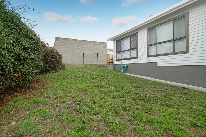 Photo - 27 Lowestoft Avenue, Berriedale TAS 7011 - Image 13