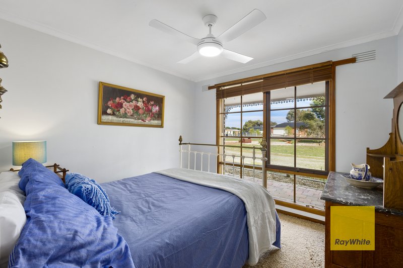 Photo - 27 Lowndes Road, Bannockburn VIC 3331 - Image 10