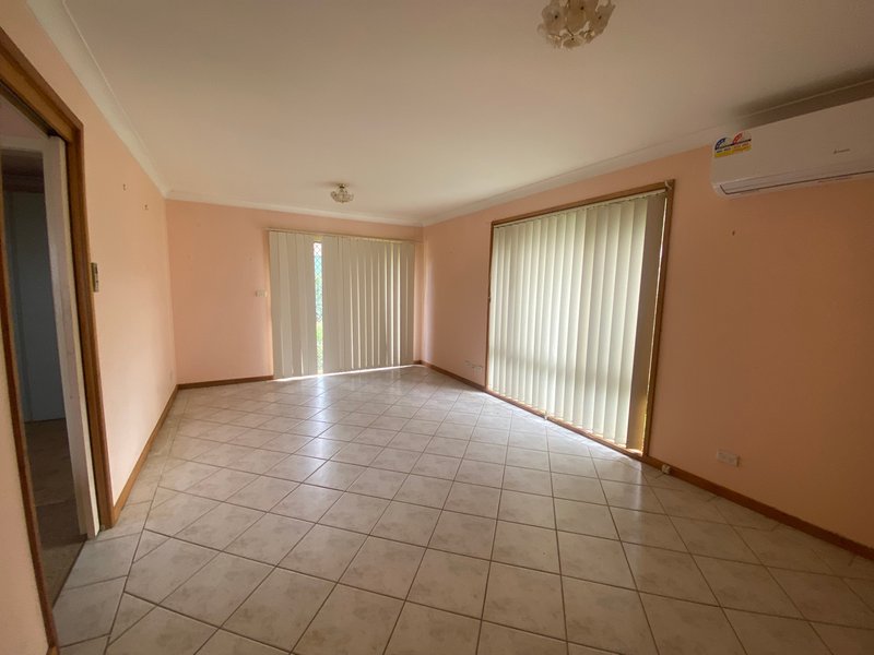 Photo - 27 Lyndley Street, Busby NSW 2168 - Image 5