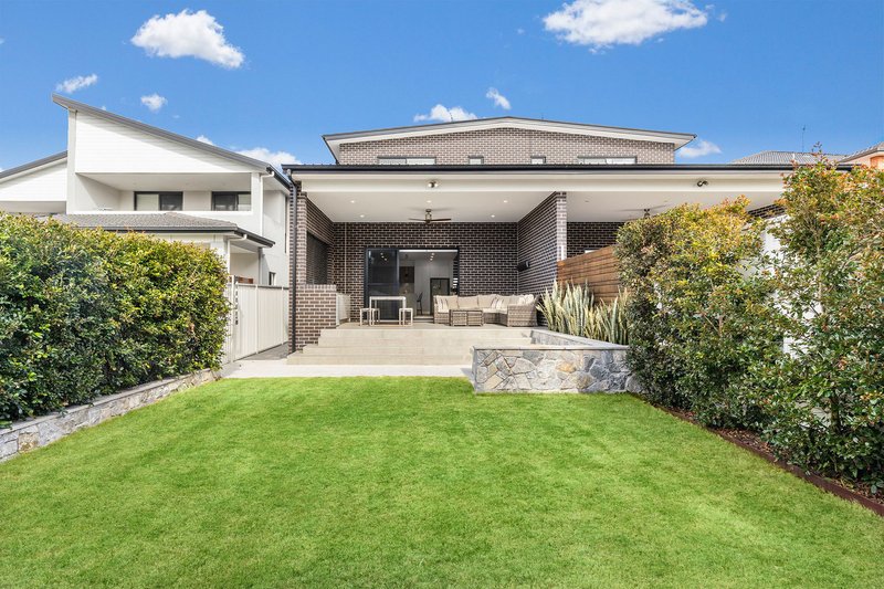 Photo - 27 Lynwood Street, Blakehurst NSW 2221 - Image 5