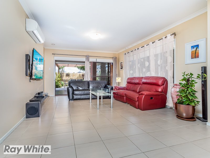 Photo - 27 Lytham Circuit, North Lakes QLD 4509 - Image 6