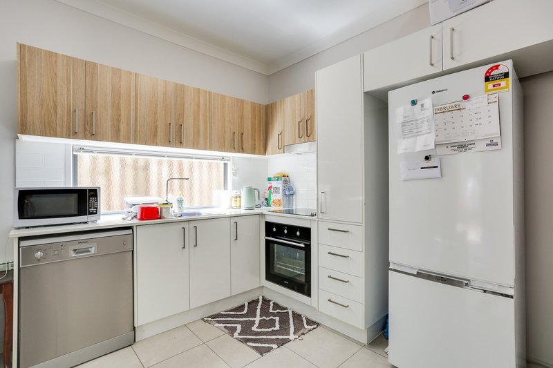 Photo - 2/7 Macbeth Street, Kingston QLD 4114 - Image 9