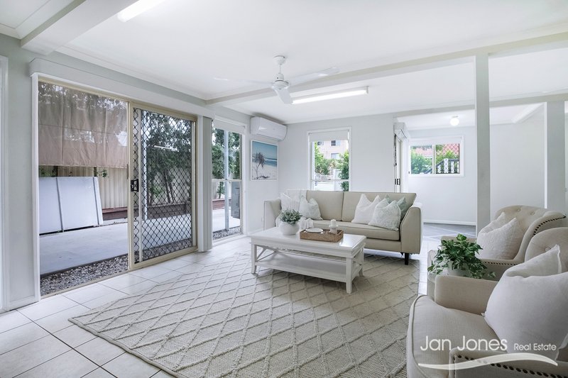 Photo - 27 Macdonnell Road, Margate QLD 4019 - Image 6