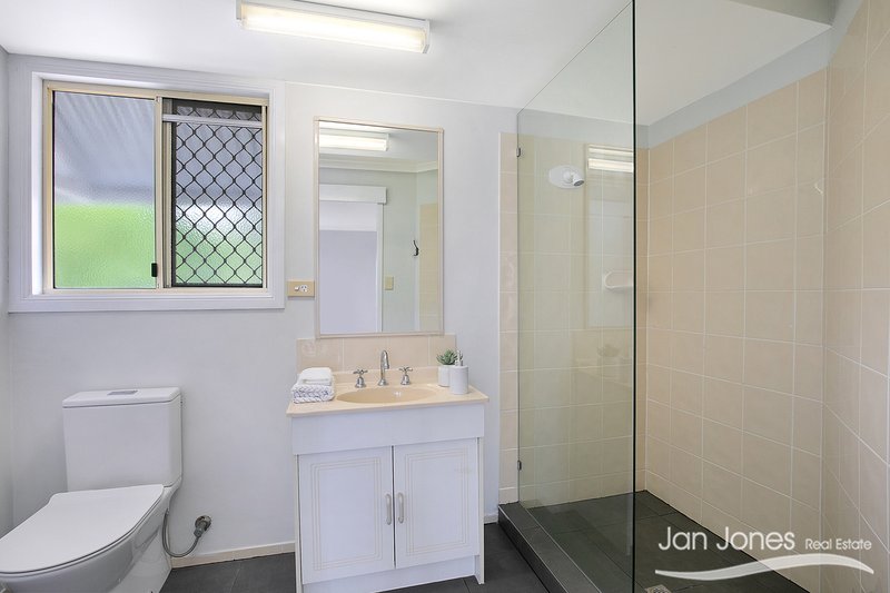 Photo - 27 Macdonnell Road, Margate QLD 4019 - Image 17