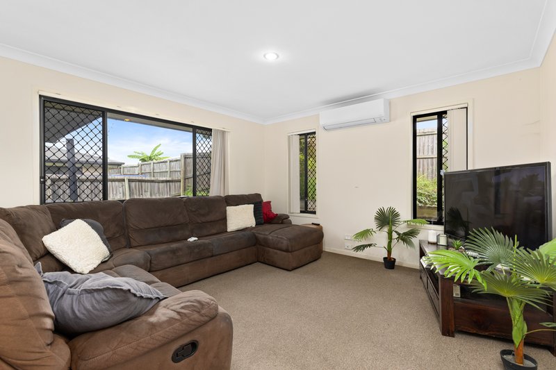 Photo - 27 Mair Drive, Goodna QLD 4300 - Image 2